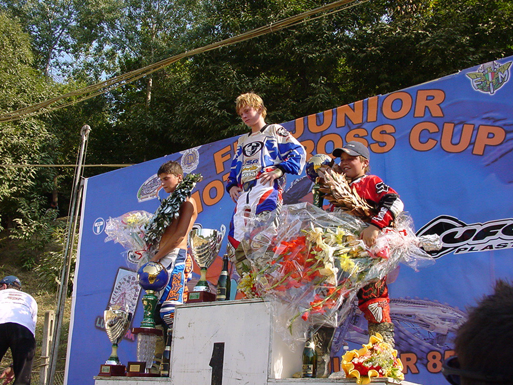 2003 Asti mit Christophe P, Ryan Villopoto und Zach Osborne auf dem Podium