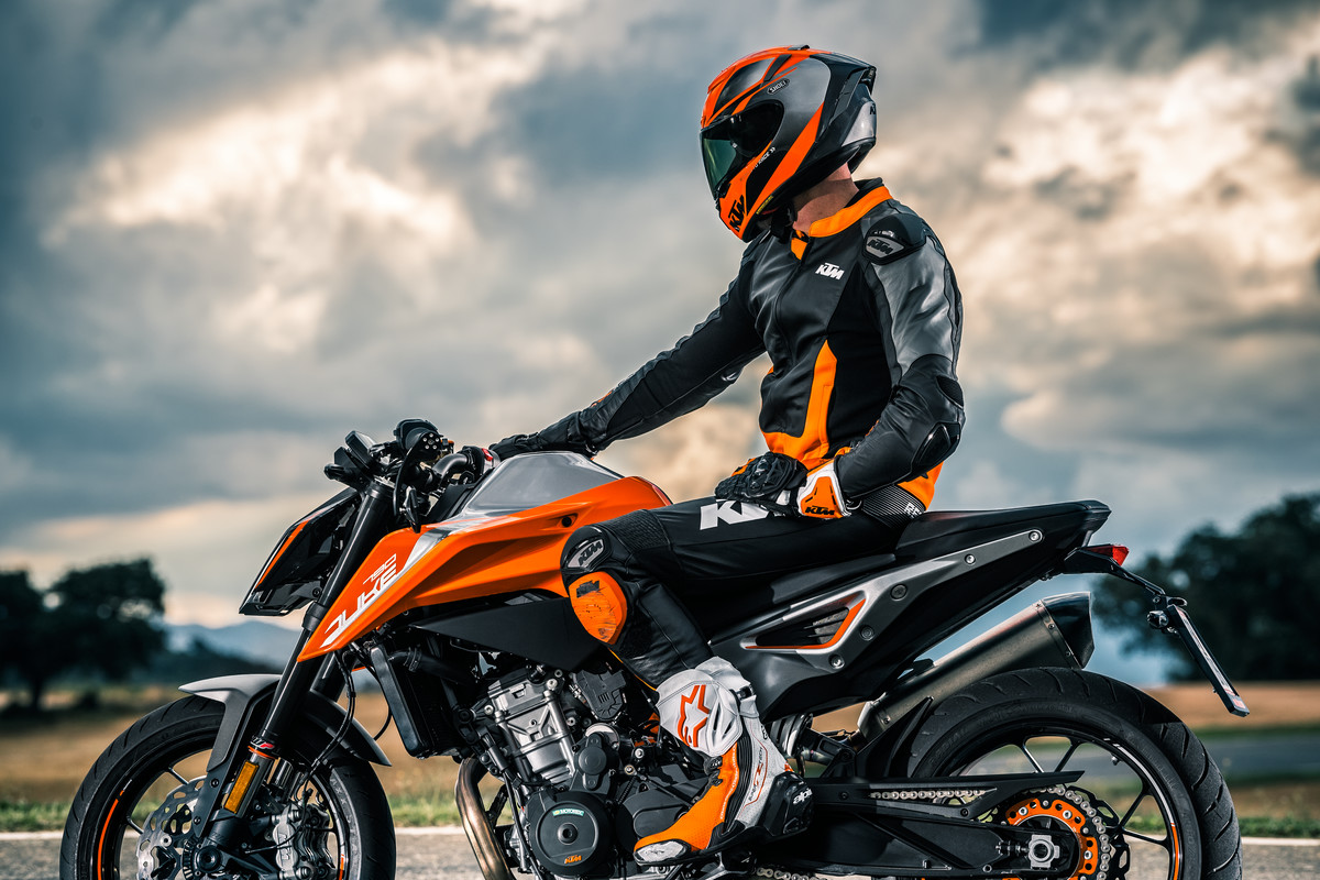 KTM DUKE 790