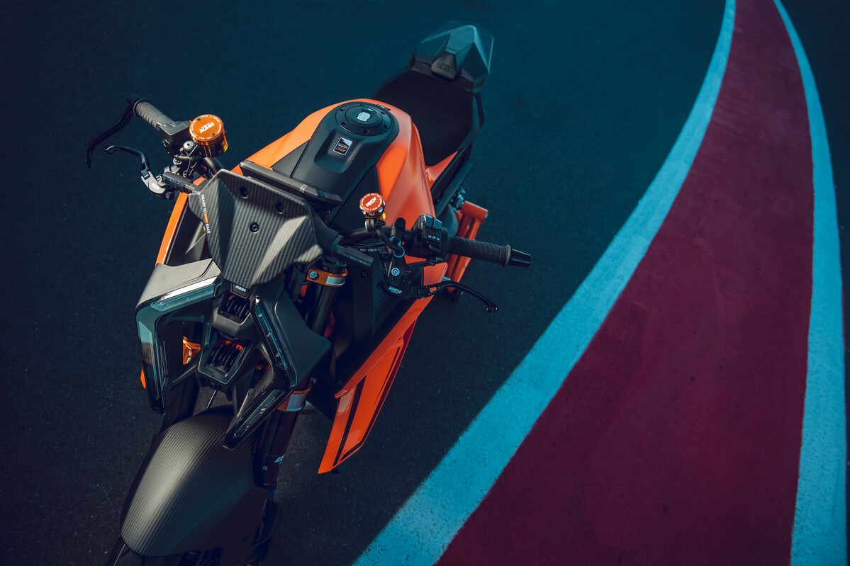KTM 1390 SUPER DUKE R-1