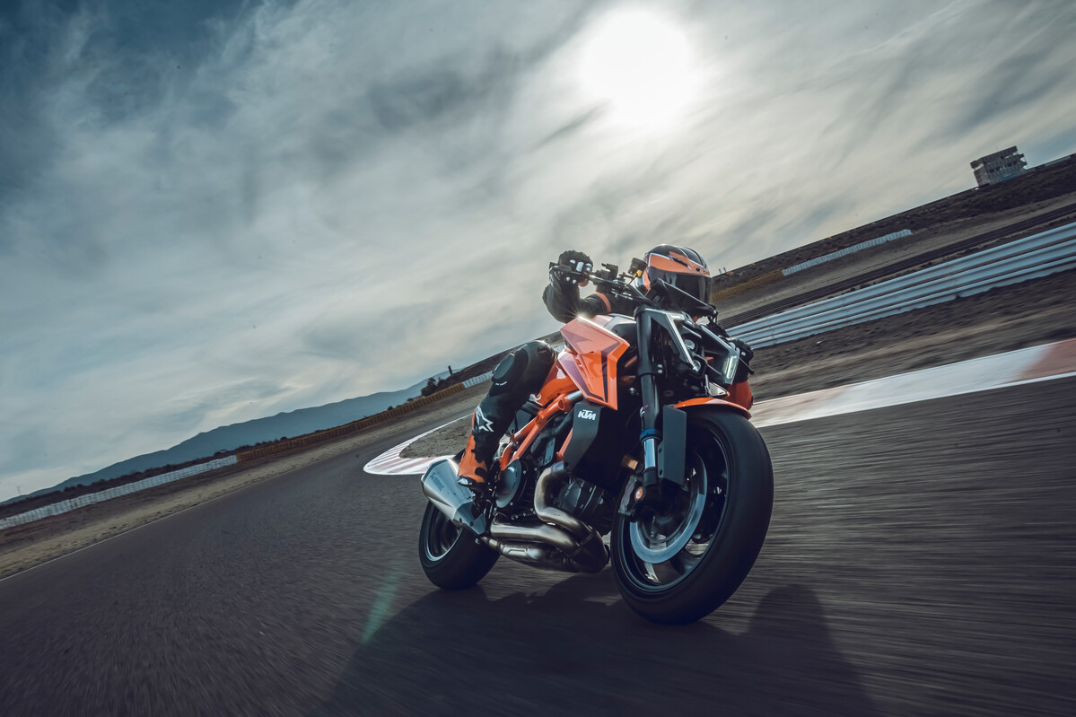 KTM 1390 SUPER DUKE R_EVO