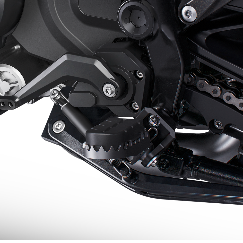 PHO_BIKE_DET_MY25-KTM-1390-Super-Adventure-S-EVO-FOOTPEGS_#SALL_#AEPI_#V1