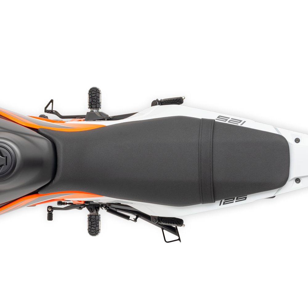 PHO_BIKE_DET_Supermoto-KTM-2025-125-smc-r-seat_#SALL_#AEPI_#V1